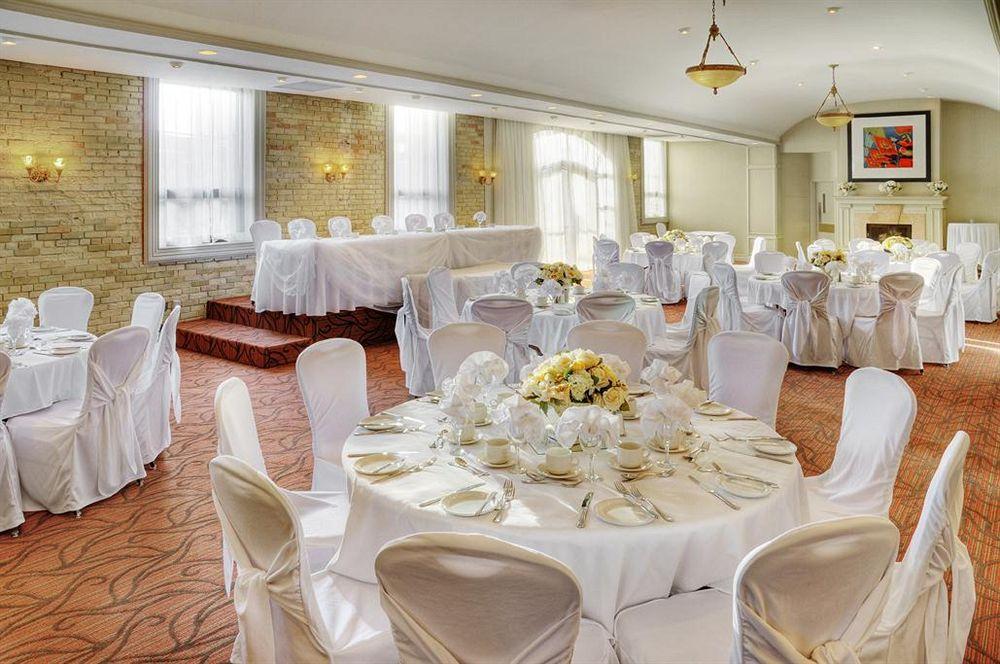 Delta Hotels By Marriott London Armouries Екстер'єр фото