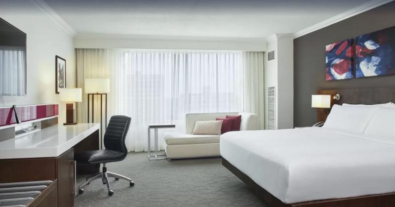 Delta Hotels By Marriott London Armouries Екстер'єр фото